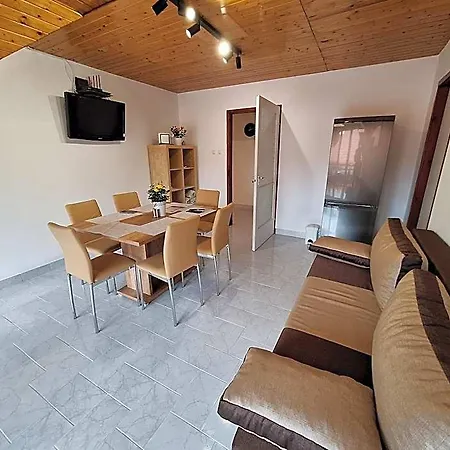 Hotel Mariza Balatonszarszo